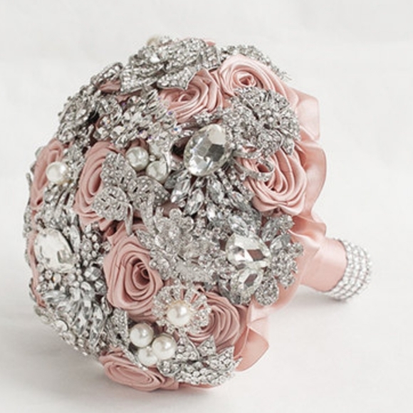 Bouquet - Picture 1 of 2